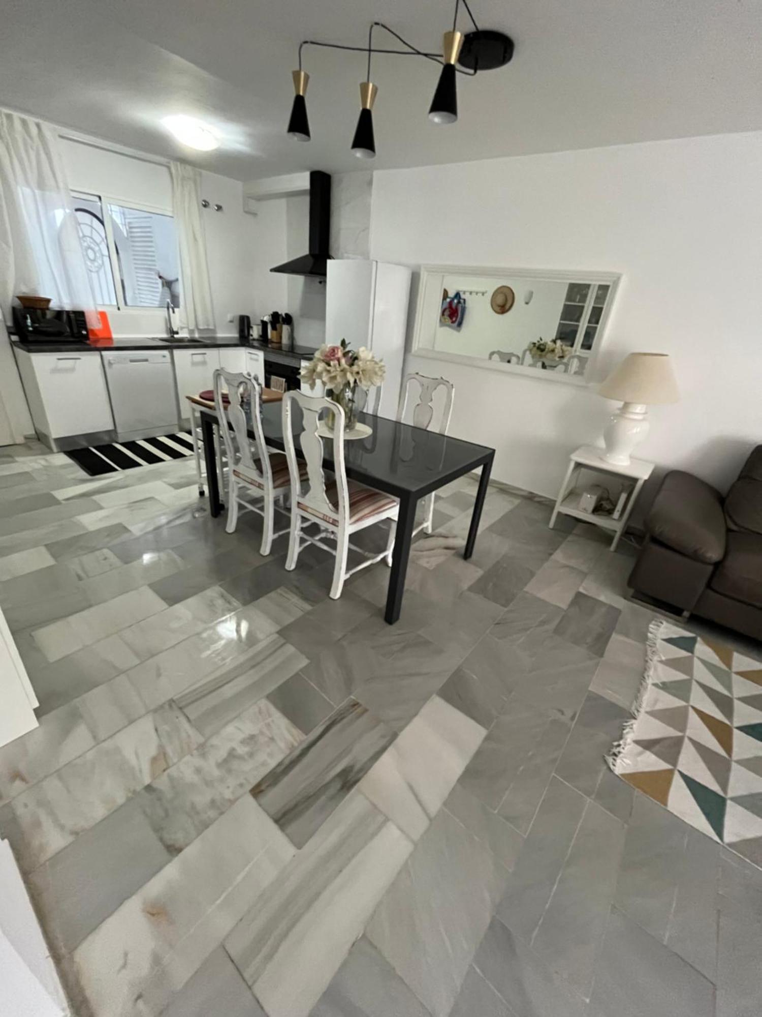 Estrelicia III Appartement Marbella Buitenkant foto
